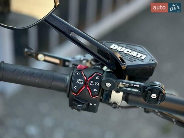 Дукати XDiavel S Glossy , объемом двигателя 1.26 л и пробегом 12 тыс. км за 22800 $, фото 35 на Automoto.ua