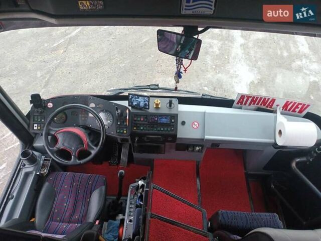 Красный ЕОС 180, объемом двигателя 12 л и пробегом 8 тыс. км за 16500 $, фото 3 на Automoto.ua