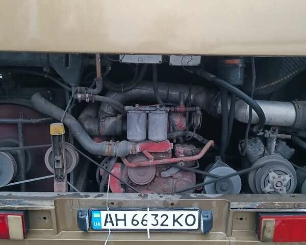 Жовтий ЕОС 180, об'ємом двигуна 11.97 л та пробігом 8 тис. км за 7000 $, фото 4 на Automoto.ua