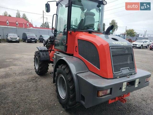 Эверан  2500F 2024 в Киеве на Automoto.ua Красный Эверан  2500F, объемом двигателя 3.8 л и пробегом 1 тыс. км за 40000 $, фото 3 на Automoto.ua