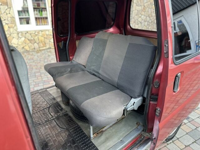 Красный ФАВ 6371, объемом двигателя 1.1 л и пробегом 143 тыс. км за 2200 $, фото 5 на Automoto.ua