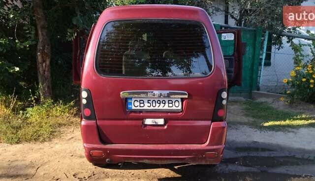 Красный ФАВ 6371 пас., объемом двигателя 1.05 л и пробегом 49 тыс. км за 2700 $, фото 2 на Automoto.ua
