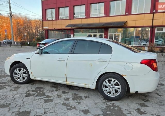 Белый ФАВ Бестурн, объемом двигателя 1.6 л и пробегом 267 тыс. км за 3900 $, фото 1 на Automoto.ua