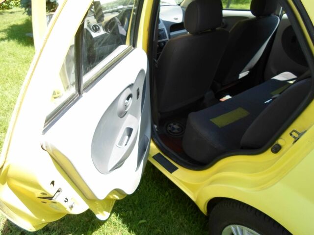 Желтый ФАВ В2, объемом двигателя 1.3 л и пробегом 130 тыс. км за 2400 $, фото 11 на Automoto.ua