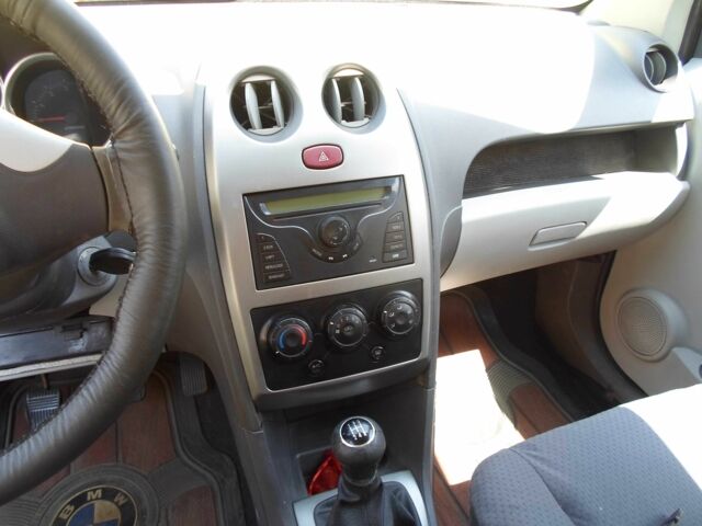 Желтый ФАВ В2, объемом двигателя 1.3 л и пробегом 130 тыс. км за 2400 $, фото 9 на Automoto.ua