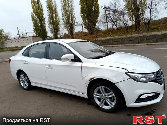 Белый ФАВ B30, объемом двигателя 1.6 л и пробегом 44 тыс. км за 7400 $, фото 7 на Automoto.ua