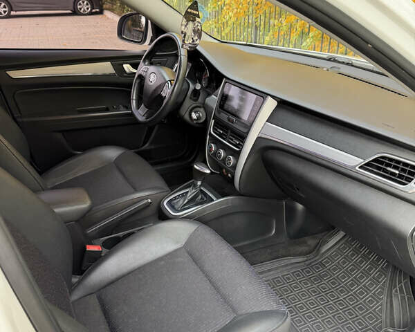 Белый ФАВ B30, объемом двигателя 1.6 л и пробегом 103 тыс. км за 8250 $, фото 14 на Automoto.ua