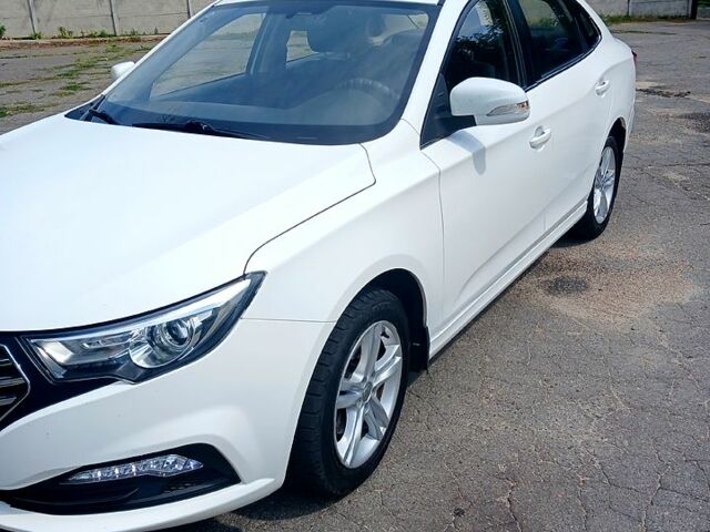 Белый ФАВ B30, объемом двигателя 1.6 л и пробегом 72 тыс. км за 7700 $, фото 1 на Automoto.ua
