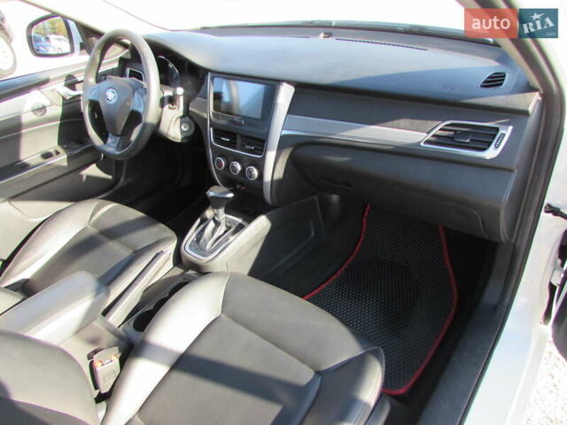 Білий ФАВ B30, об'ємом двигуна 1.6 л та пробігом 109 тис. км за 7500 $, фото 19 на Automoto.ua
