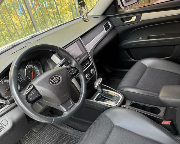 Белый ФАВ B30, объемом двигателя 1.6 л и пробегом 103 тыс. км за 8250 $, фото 18 на Automoto.ua