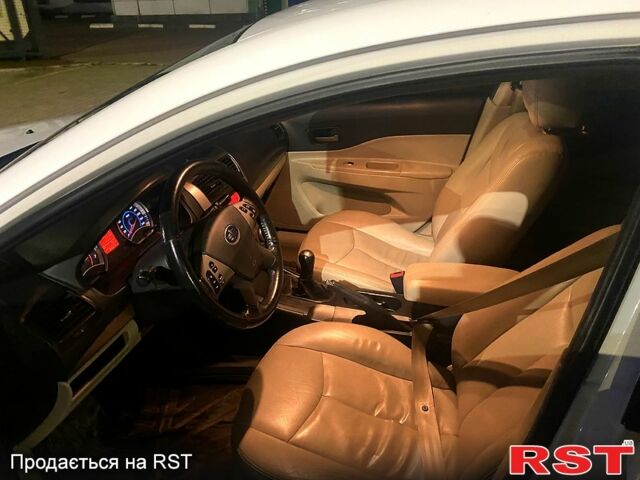 Белый ФАВ Besturn B50, объемом двигателя 1.6 л и пробегом 160 тыс. км за 4200 $, фото 2 на Automoto.ua