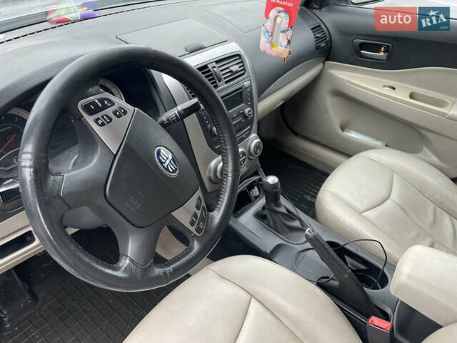 Серый ФАВ Besturn B50, объемом двигателя 1.6 л и пробегом 167 тыс. км за 5000 $, фото 4 на Automoto.ua