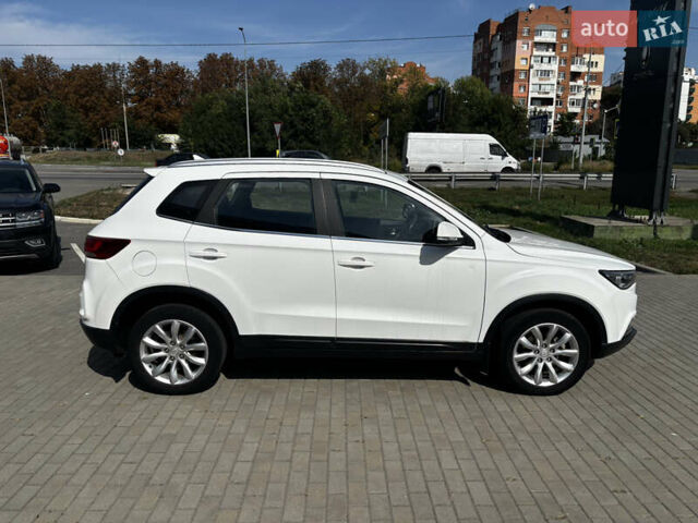 Белый ФАВ Besturn X40, объемом двигателя 1.6 л и пробегом 119 тыс. км за 8000 $, фото 14 на Automoto.ua