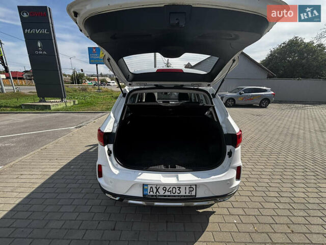 Білий ФАВ Besturn X40, об'ємом двигуна 1.6 л та пробігом 119 тис. км за 8000 $, фото 22 на Automoto.ua