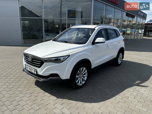 Белый ФАВ Besturn X40, объемом двигателя 1.6 л и пробегом 119 тыс. км за 8000 $, фото 3 на Automoto.ua