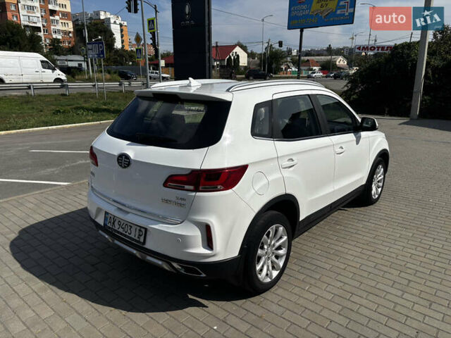 Білий ФАВ Besturn X40, об'ємом двигуна 1.6 л та пробігом 119 тис. км за 8000 $, фото 11 на Automoto.ua