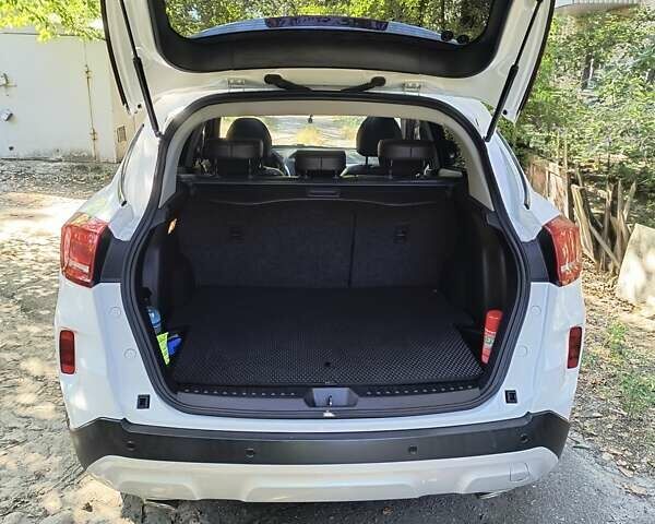 Белый ФАВ X80, объемом двигателя 2 л и пробегом 29 тыс. км за 12700 $, фото 6 на Automoto.ua