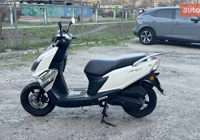 Белый Фада YB 150T-15D UP, объемом двигателя 0.15 л и пробегом 18 тыс. км за 700 $, фото 3 на Automoto.ua