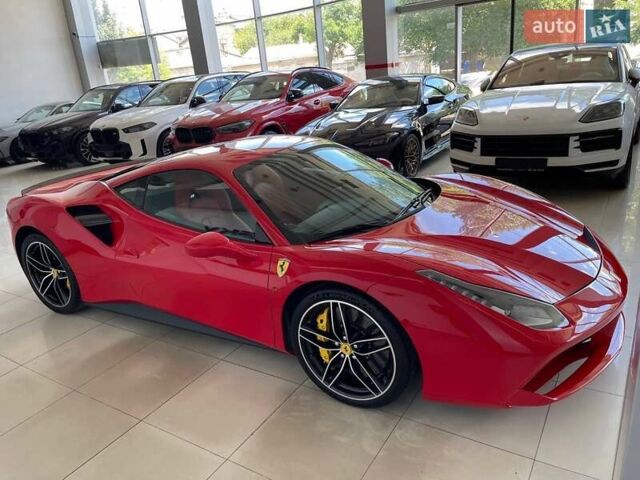 Красный Феррари 488 GTB, объемом двигателя 3.9 л и пробегом 27 тыс. км за 235900 $, фото 2 на Automoto.ua