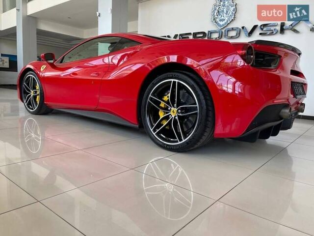 Красный Феррари 488 GTB, объемом двигателя 3.9 л и пробегом 27 тыс. км за 235900 $, фото 15 на Automoto.ua