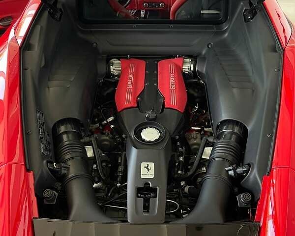 Красный Феррари 488 GTB, объемом двигателя 3.9 л и пробегом 27 тыс. км за 235900 $, фото 17 на Automoto.ua