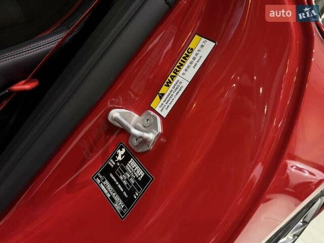 Красный Феррари 812 Superfast, объемом двигателя 6.5 л и пробегом 14 тыс. км за 431900 $, фото 57 на Automoto.ua