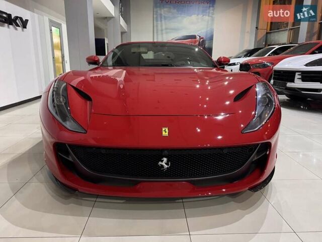 Красный Феррари 812 Superfast, объемом двигателя 6.5 л и пробегом 14 тыс. км за 431900 $, фото 36 на Automoto.ua