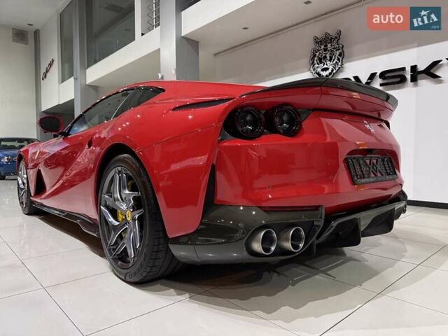 Красный Феррари 812 Superfast, объемом двигателя 6.5 л и пробегом 14 тыс. км за 431900 $, фото 63 на Automoto.ua