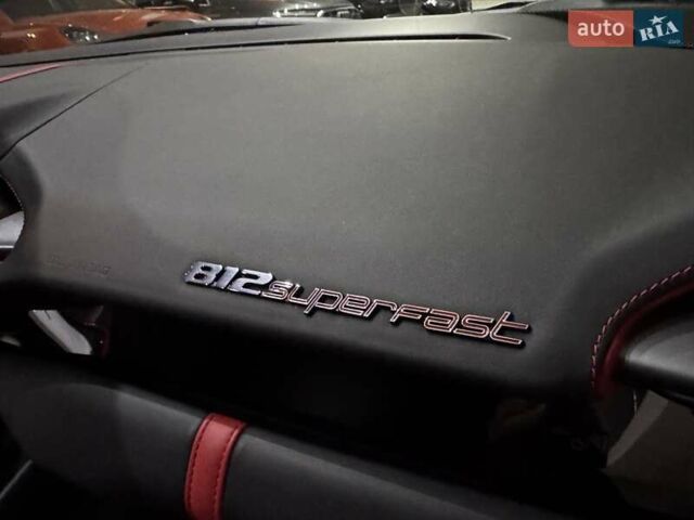 Красный Феррари 812 Superfast, объемом двигателя 6.5 л и пробегом 14 тыс. км за 431900 $, фото 141 на Automoto.ua
