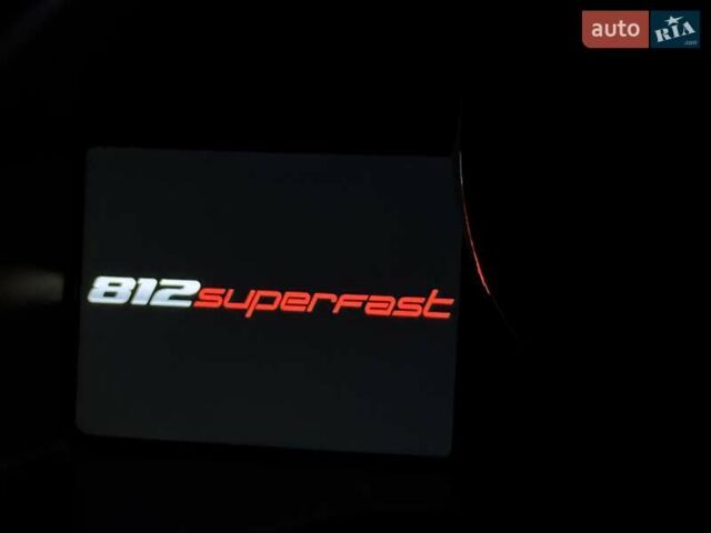 Красный Феррари 812 Superfast, объемом двигателя 6.5 л и пробегом 14 тыс. км за 431900 $, фото 111 на Automoto.ua