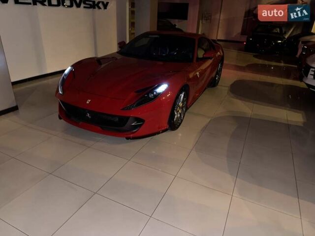 Красный Феррари 812 Superfast, объемом двигателя 6.5 л и пробегом 14 тыс. км за 431900 $, фото 5 на Automoto.ua