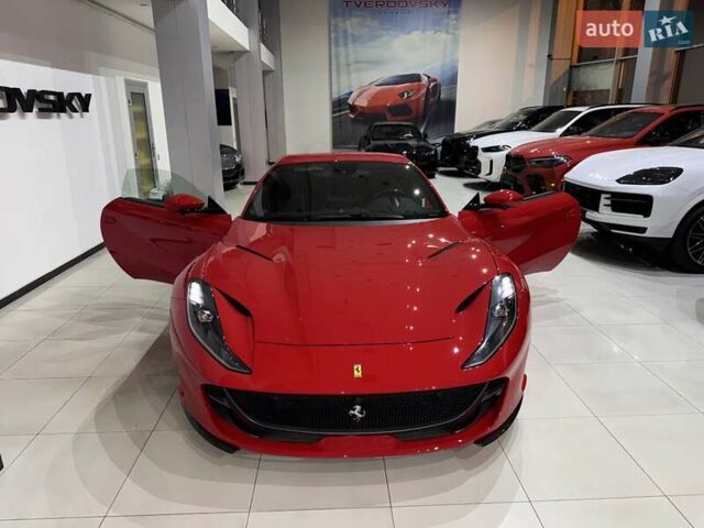 Красный Феррари 812 Superfast, объемом двигателя 6.5 л и пробегом 14 тыс. км за 431900 $, фото 32 на Automoto.ua