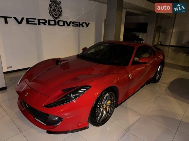 Красный Феррари 812 Superfast, объемом двигателя 6.5 л и пробегом 13 тыс. км за 449900 $, фото 11 на Automoto.ua