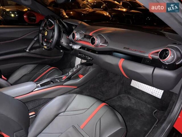 Красный Феррари 812 Superfast, объемом двигателя 6.5 л и пробегом 14 тыс. км за 431900 $, фото 143 на Automoto.ua