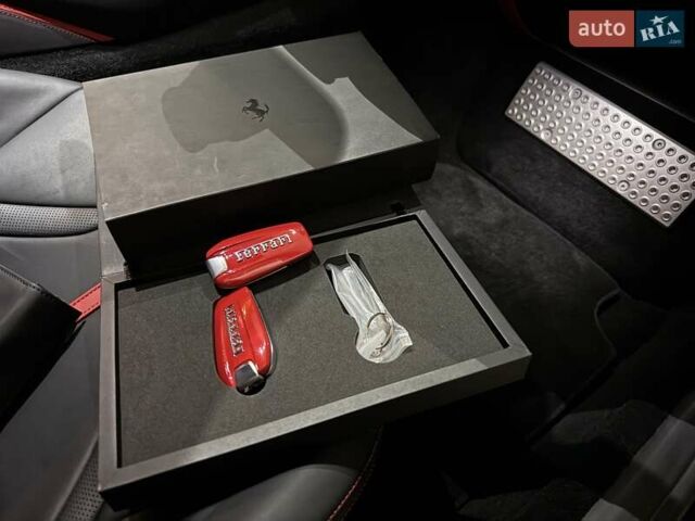 Красный Феррари 812 Superfast, объемом двигателя 6.5 л и пробегом 14 тыс. км за 431900 $, фото 157 на Automoto.ua