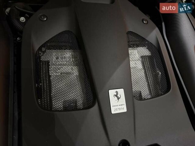 Красный Феррари 812 Superfast, объемом двигателя 6.5 л и пробегом 14 тыс. км за 431900 $, фото 26 на Automoto.ua