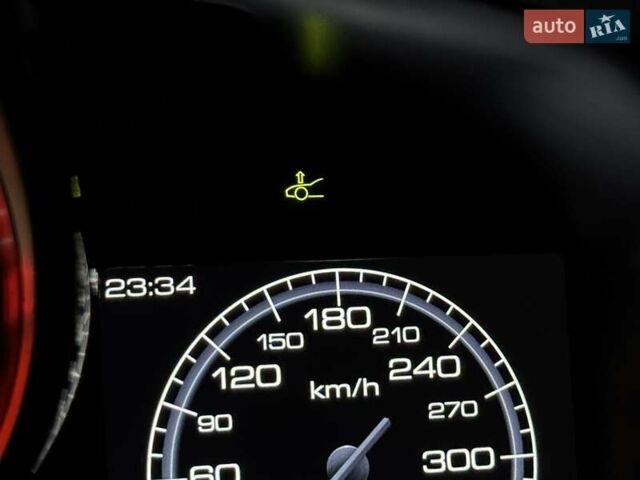 Красный Феррари 812 Superfast, объемом двигателя 6.5 л и пробегом 14 тыс. км за 431900 $, фото 86 на Automoto.ua