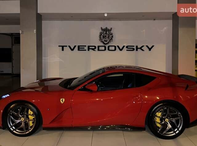 Красный Феррари 812 Superfast, объемом двигателя 6.5 л и пробегом 14 тыс. км за 431900 $, фото 15 на Automoto.ua