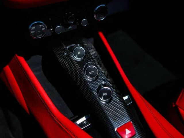 Сірий Феррарі California, об'ємом двигуна 3.9 л та пробігом 76 тис. км за 42500 $, фото 16 на Automoto.ua