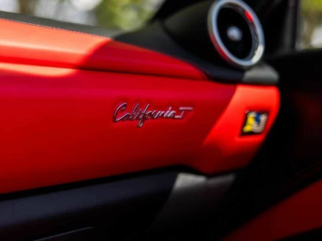 Сірий Феррарі California, об'ємом двигуна 3.9 л та пробігом 76 тис. км за 42500 $, фото 15 на Automoto.ua