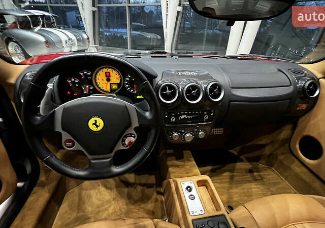 Красный Феррари Ф430, объемом двигателя 4.29 л и пробегом 21 тыс. км за 135000 $, фото 17 на Automoto.ua