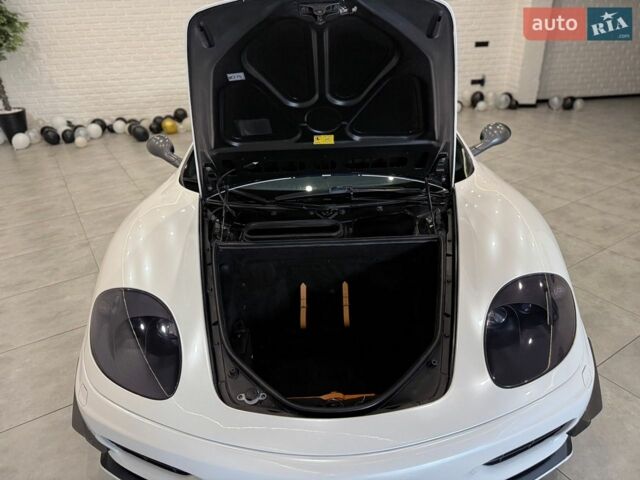 Білий Феррарі Modena Spider, об'ємом двигуна 3.59 л та пробігом 25 тис. км за 199999 $, фото 25 на Automoto.ua