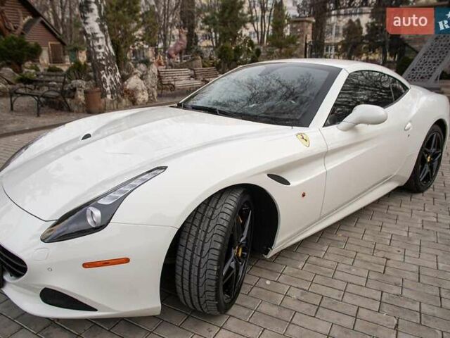 Білий Феррарі California T, об'ємом двигуна 3.86 л та пробігом 30 тис. км за 132000 $, фото 8 на Automoto.ua