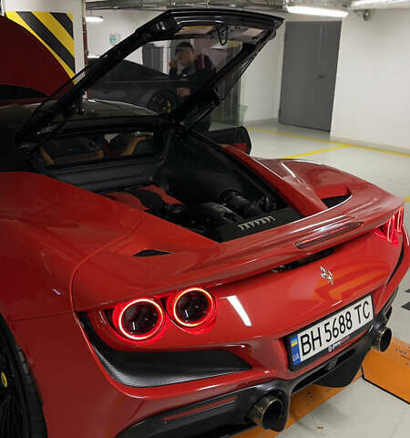 Красный Феррари F8, объемом двигателя 3.9 л и пробегом 7 тыс. км за 299999 $, фото 15 на Automoto.ua