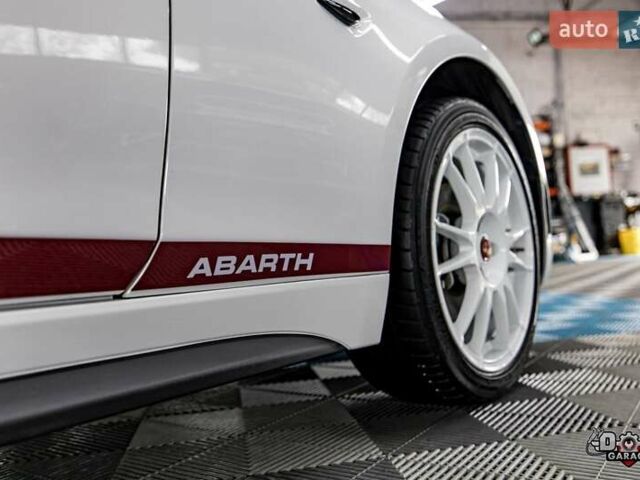 Білий Фіат 124, об'ємом двигуна 1.37 л та пробігом 38 тис. км за 19000 $, фото 11 на Automoto.ua