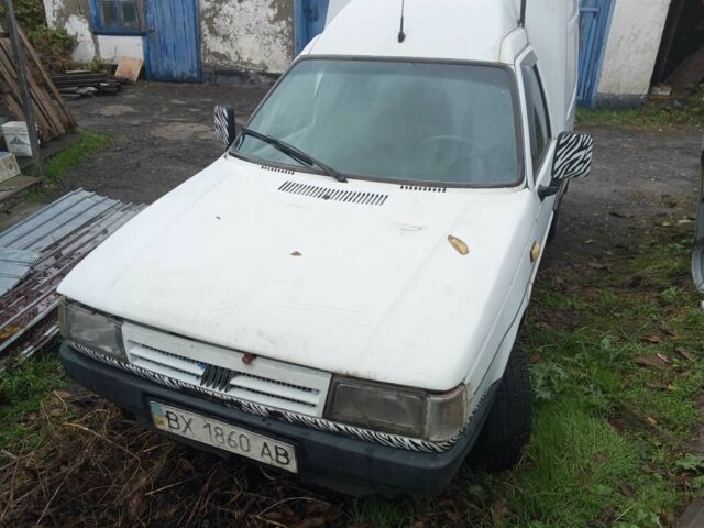 Білий Фіат 124, об'ємом двигуна 1.7 л та пробігом 751 тис. км за 951 $, фото 1 на Automoto.ua