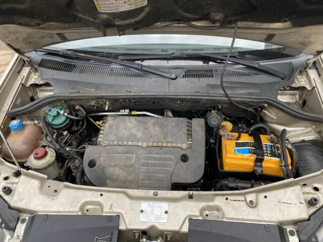 Бежевый Фиат 124, объемом двигателя 1.2 л и пробегом 310 тыс. км за 5800 $, фото 9 на Automoto.ua