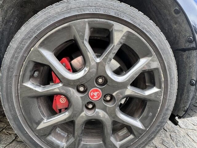 Черный Фиат 124, объемом двигателя 1.4 л и пробегом 23 тыс. км за 21900 $, фото 5 на Automoto.ua