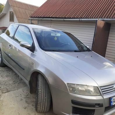 Сірий Фіат 124, об'ємом двигуна 1.6 л та пробігом 3 тис. км за 3200 $, фото 1 на Automoto.ua