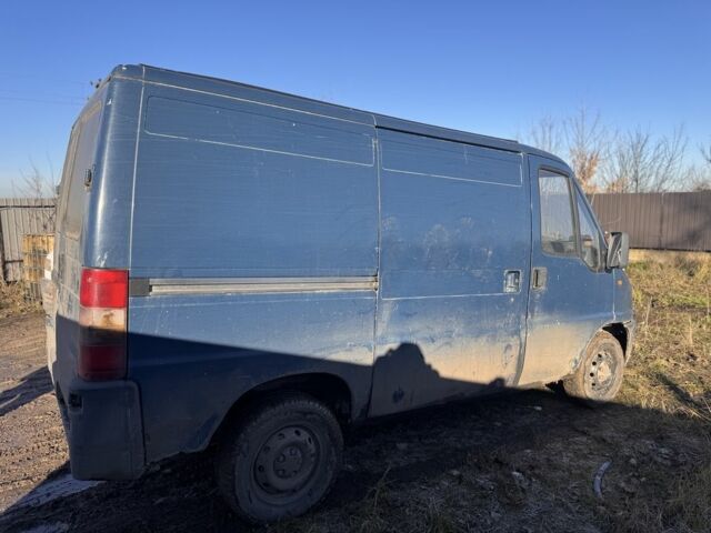 Синий Фиат 124, объемом двигателя 2.5 л и пробегом 220 тыс. км за 1299 $, фото 6 на Automoto.ua